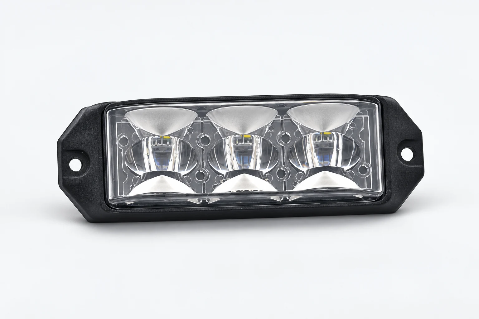 Product presentation based on NOVA imagery: NOVA V3 surface-mount warning lighthead