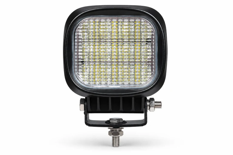 Product presentation based on NOVA imagery: NOVA NW-E9 square work-light reference